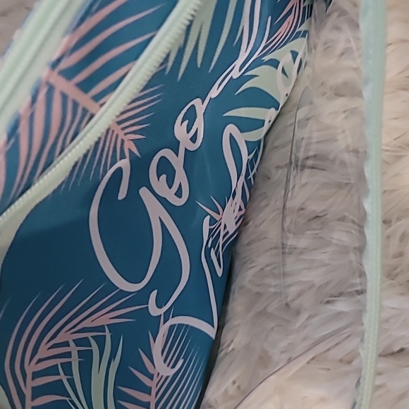 Swim pouch nwt - Picture 6 of 8